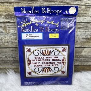 Vntg Needles 'N Hoops No Strangers Printed Cross Stitch Kit #377